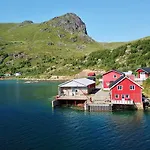 Lofoten Troll Point