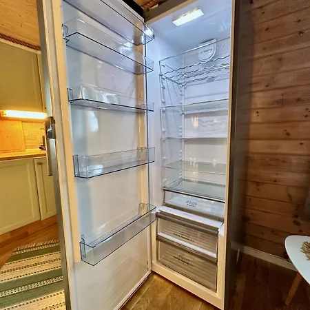 Lofoten Troll Point Ferienhaus Bostad